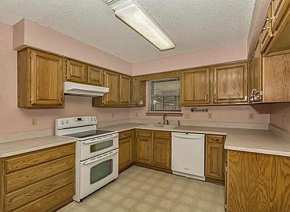 5th image of 1317 Duvall Dr