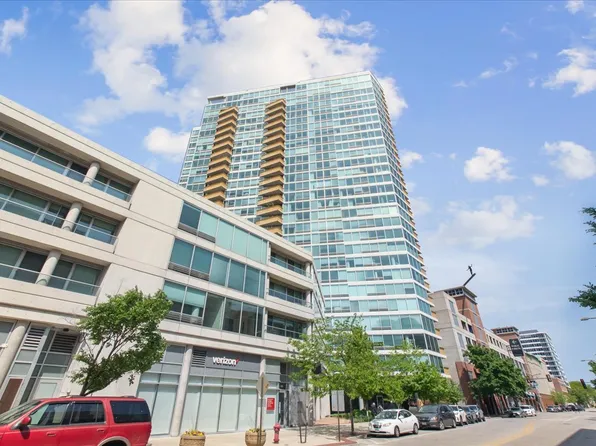 1720 Maple Ave APT 2240, Evanston, IL 60201