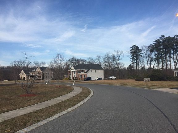 4th image of 654 Rachel Dr