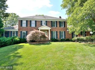 7417 Rocky Ravine Dr, Fairfax Station, VA 22039