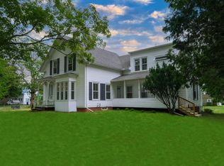 1142 E Pittston Rd, Pittston, ME 04345