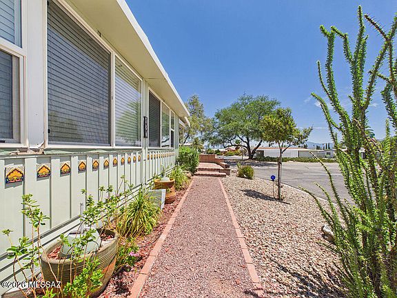 3rd image of 120 W Mora Dr