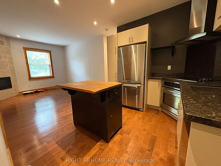 129 Ulster St #3 — Photo 9