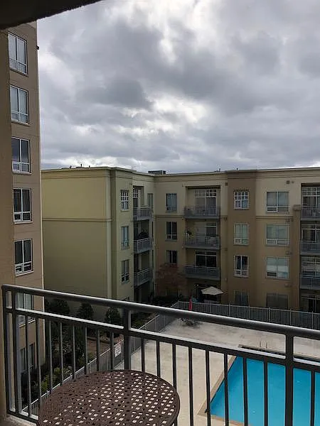 1 bed, 853 sqft, $1,760 — Photo 4