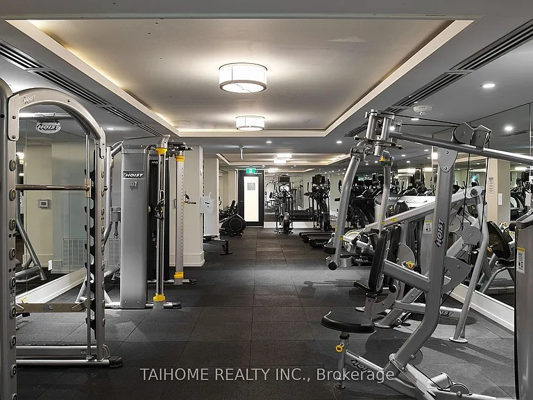 955 Bay St #307 — Photo 13