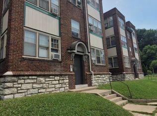 1206 E 37th St #4, Kansas City, MO 64109