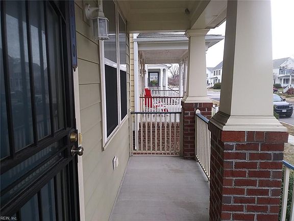 4th image of 810 Shawn Sykes Ave