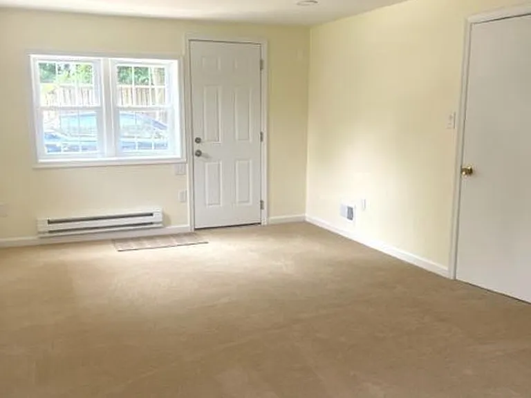 4408 Glenridge St — Photo 13