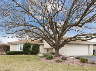 15513 Canterbury Ln, Orland Park, IL