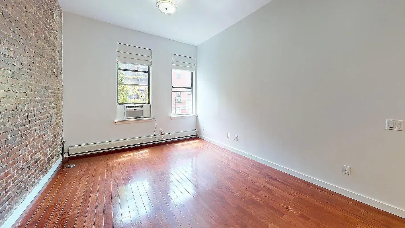 210 West 138th Street — Photo 3
