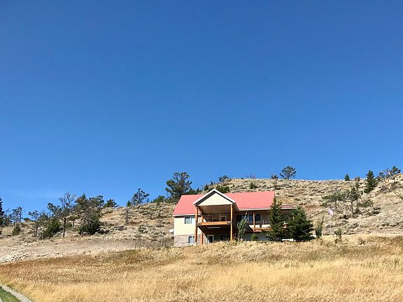 walk out basement apartment with private entrance on 20 acres with pond