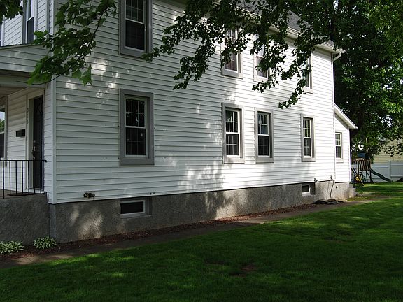 3rd image of 316 Linden Ave