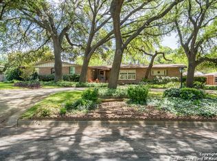 218 Glentower Dr, Castle Hills, TX 78213