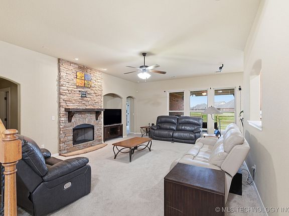 2nd image of 4127 S 185th East Ave