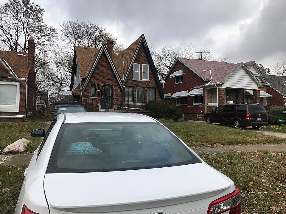 2nd image of 13415 Kilbourne St