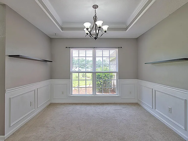 403 Banks St — Photo 5