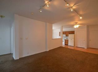 325 Main St APT 3, Townsend, DE 19734