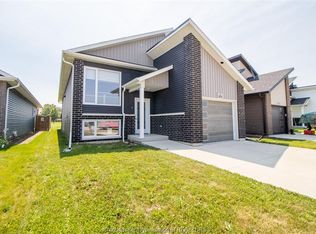 223 Manning Dr, Chatham Kent, ON N7M0S5