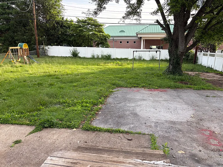 Lynnwood Way — Photo 2