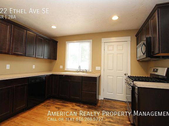 2nd image of 522 Ethel Ave SE