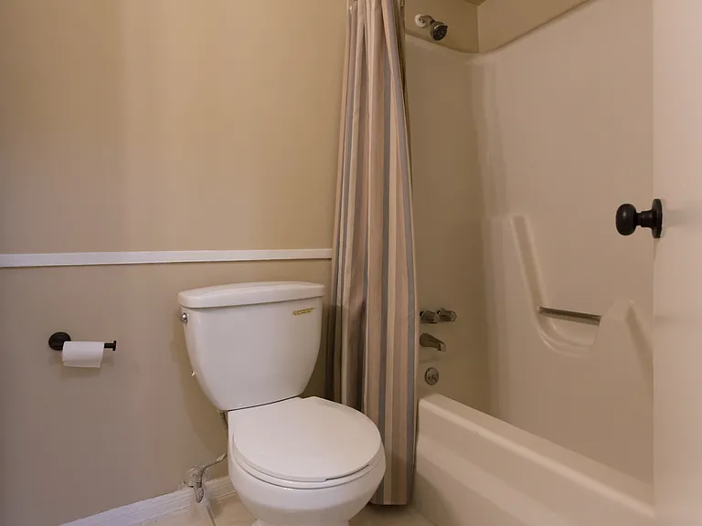 25818 Leafywood Dr — Photo 18