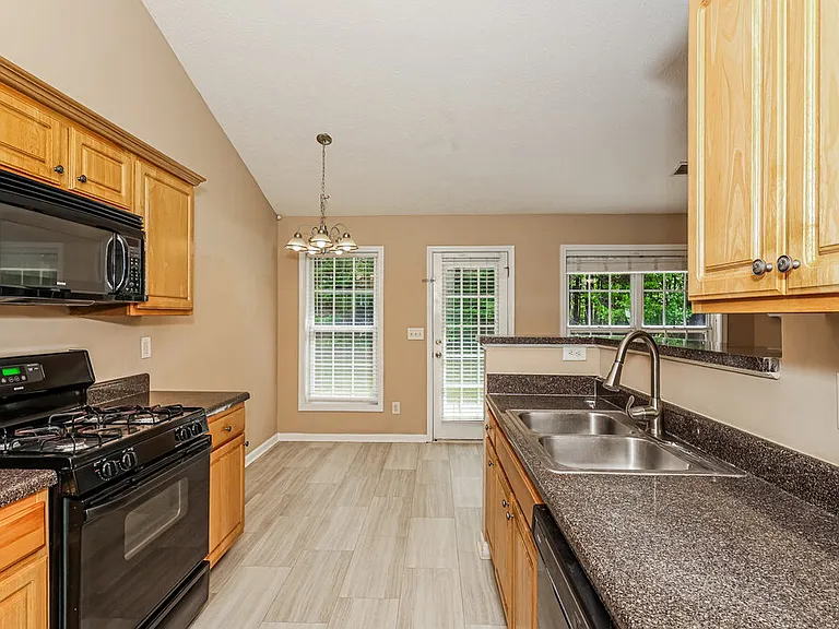 22 Tillbrook Trl — Photo 8
