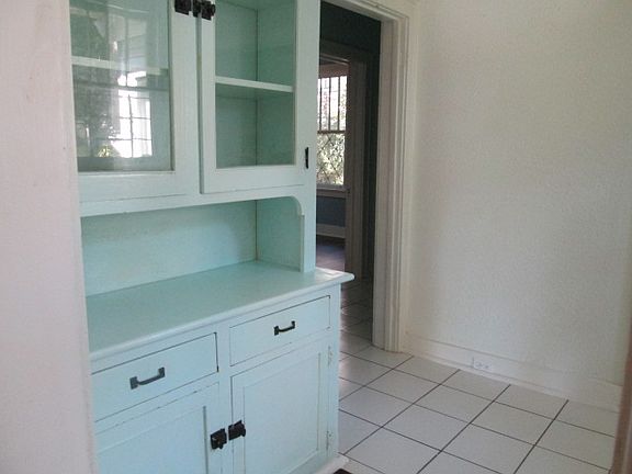 5th image of 1305 Chambers St