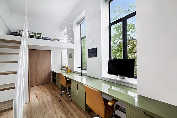 Sold by Stribling | media 22