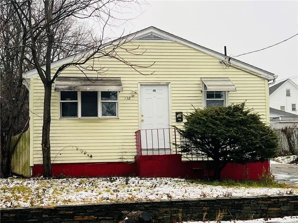 138 Glenbridge Ave, Providence, RI 02909