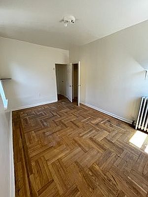 5th image of 1505 Leland Ave APT 3H