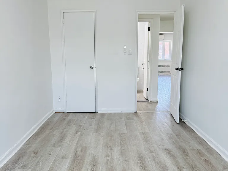 200-14 32nd Ave #2F — Photo 9