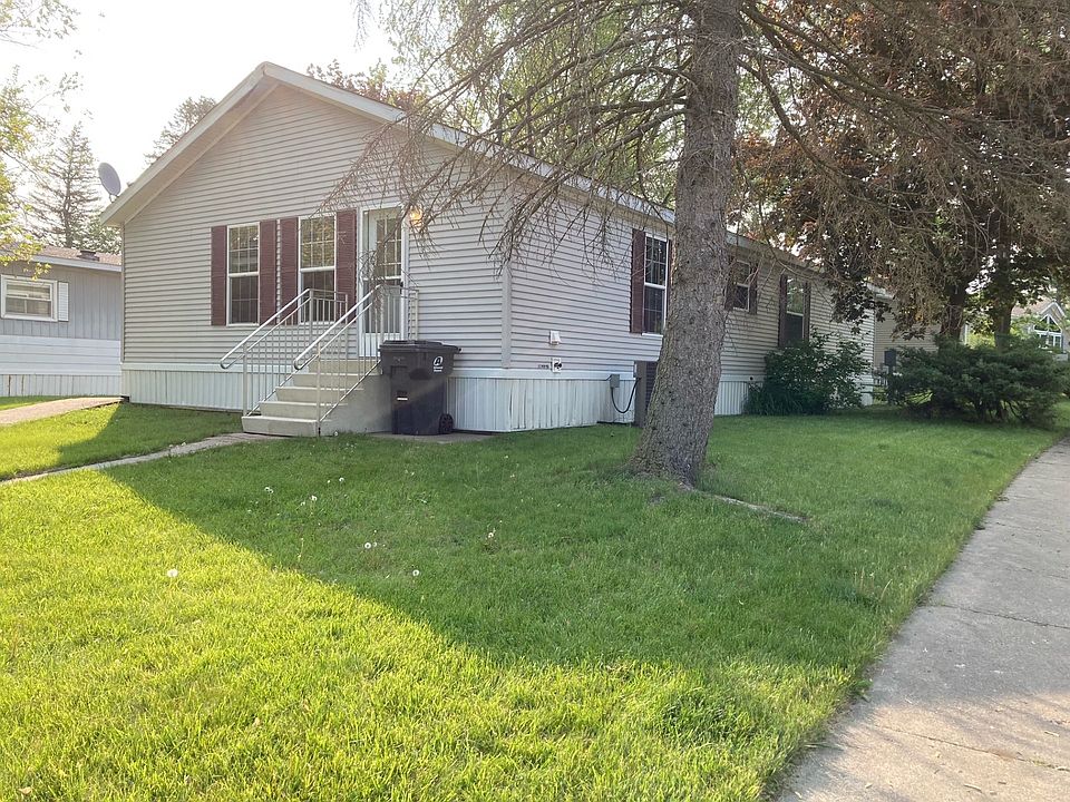 1st image of 355 Oakhill Ct
