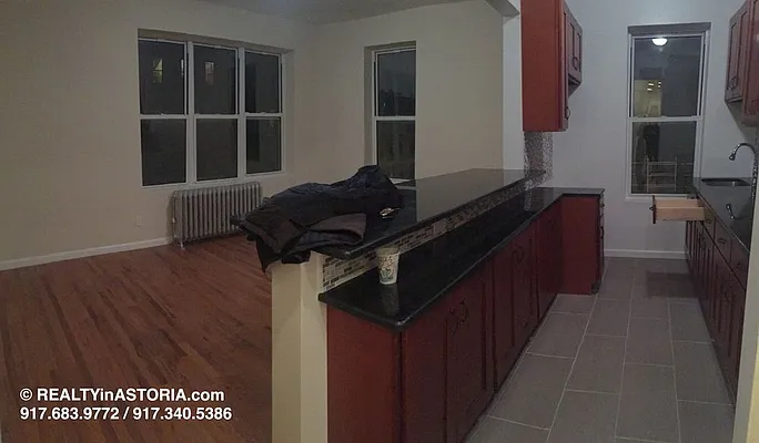 Rented by Alexiou Realty | media 1