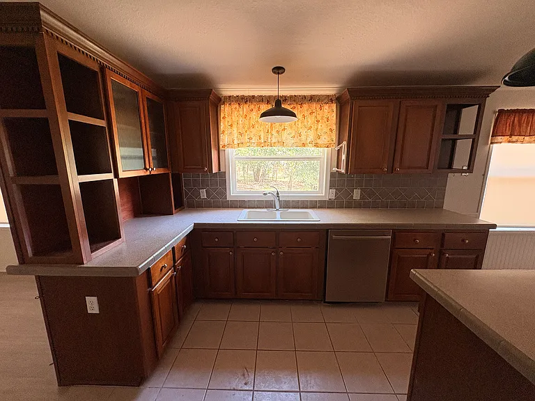 200 Texas Oak Dr — Photo 9