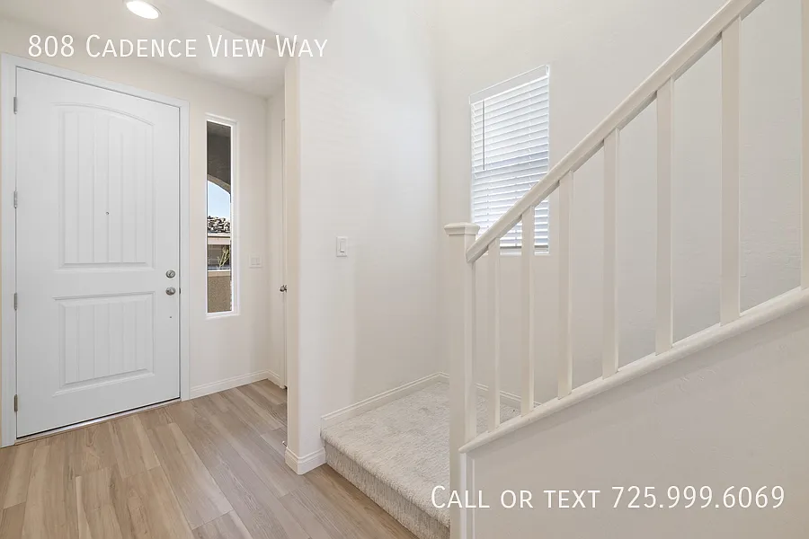 Modern 4-Bedroom + Loft Home in Henderson's Cadence — Photo 3