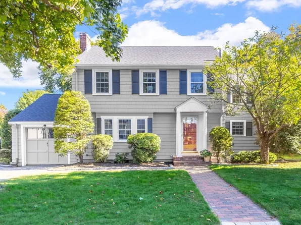 55 Berkshire Rd, Needham, MA 02492