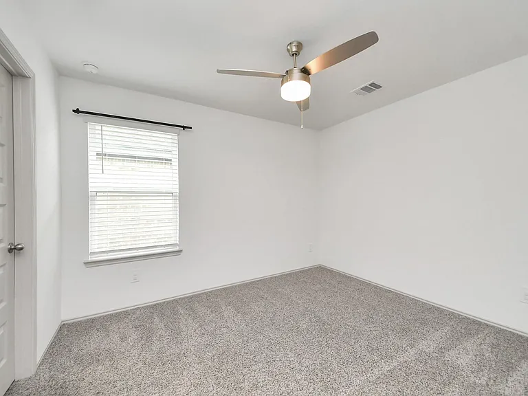 3521 Rockefeller Rd — Photo 36