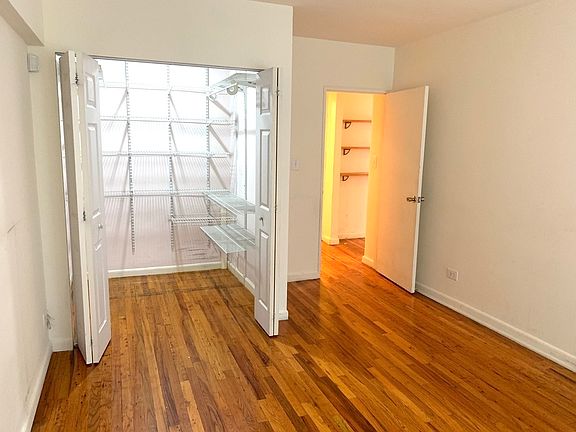 2nd image of 2555 E 12th St APT 2K