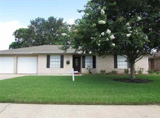 3148 Hardwood Dr, Port Neches, TX 77651