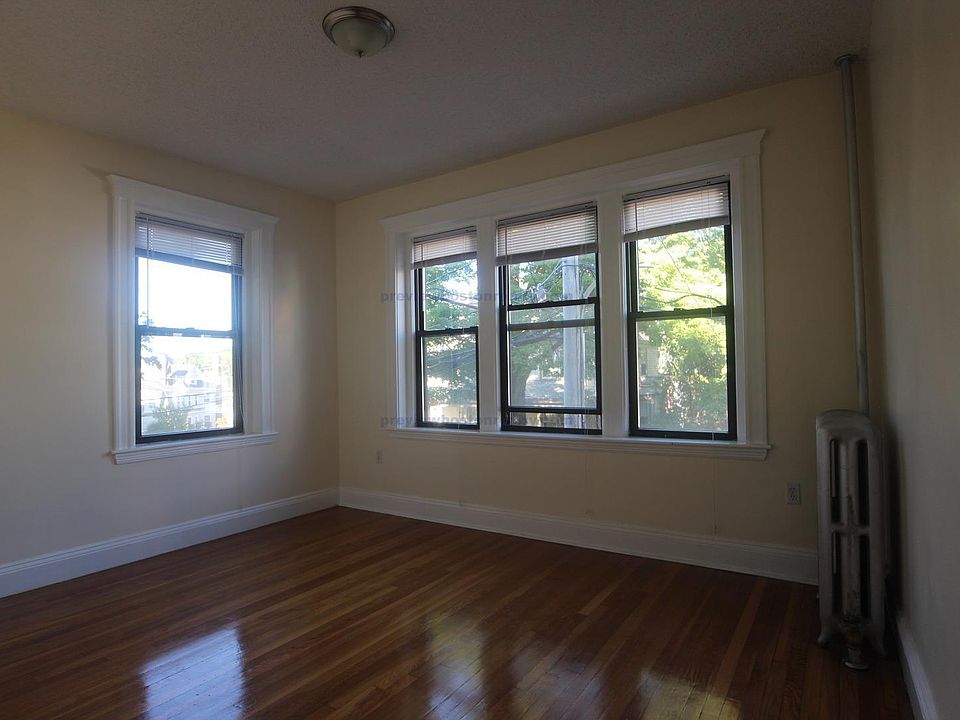 2nd image of 12 Elko St #Lr6