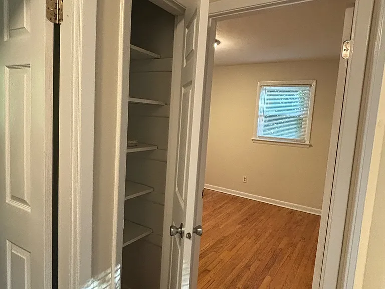 1070 Rulnick St — Photo 3