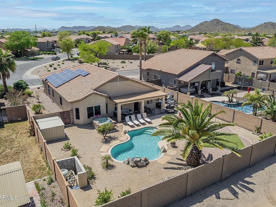 1st image of 582 E Poncho Ln