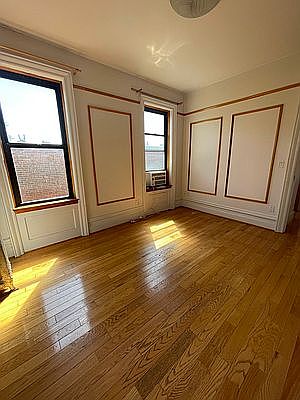 2nd image of 80 Edgecombe Ave #14