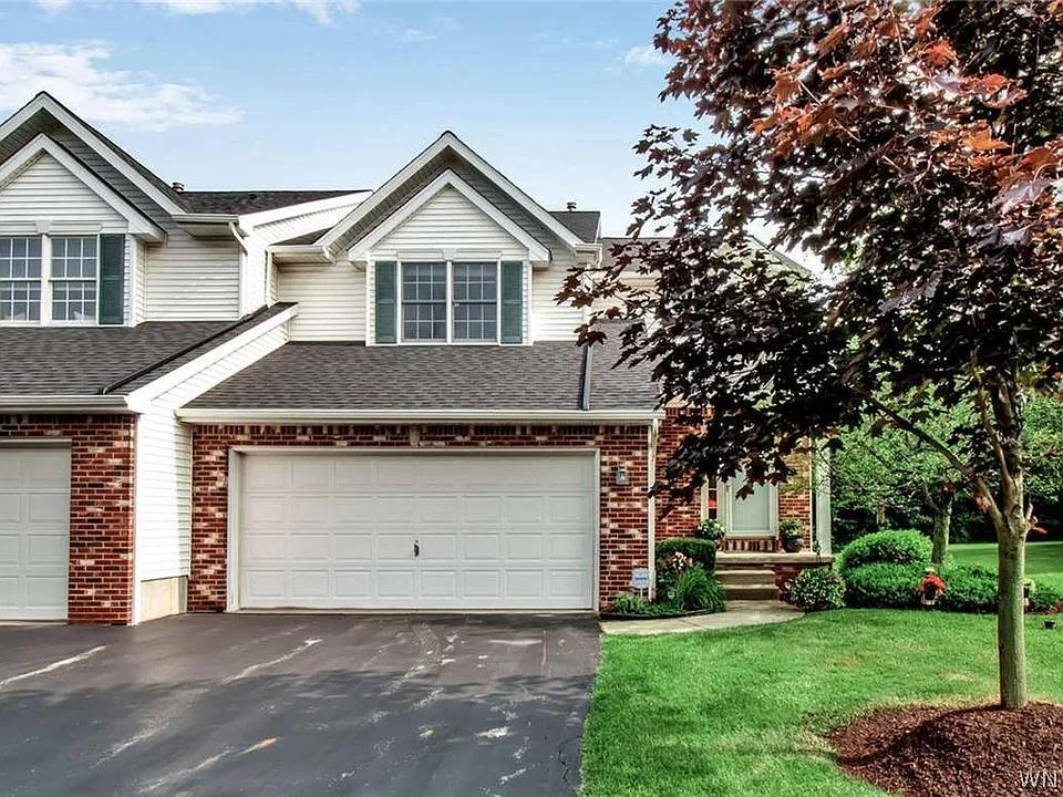71 Berwick Ln