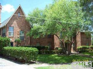 1214 Townsend Ave APT 105, Alamo Heights, TX 78209