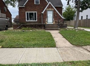 785 E 236th St, Euclid, OH 44123