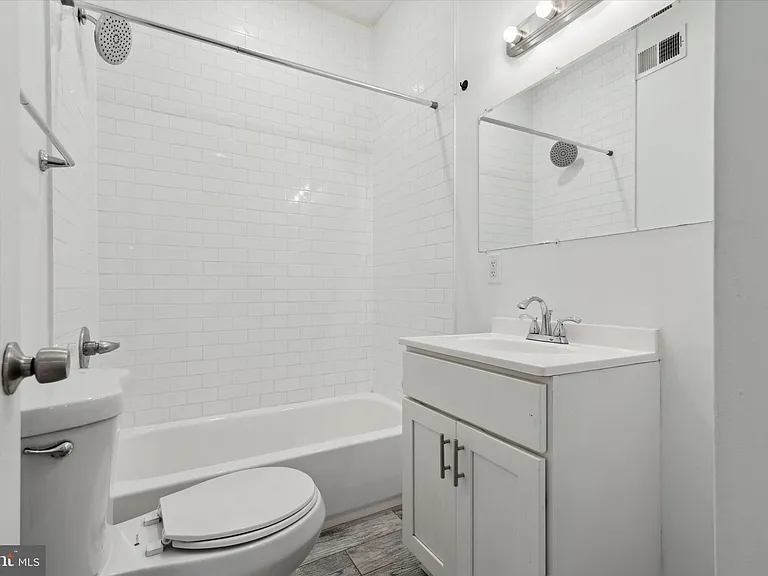5011 Germantown Ave #C — Photo 15