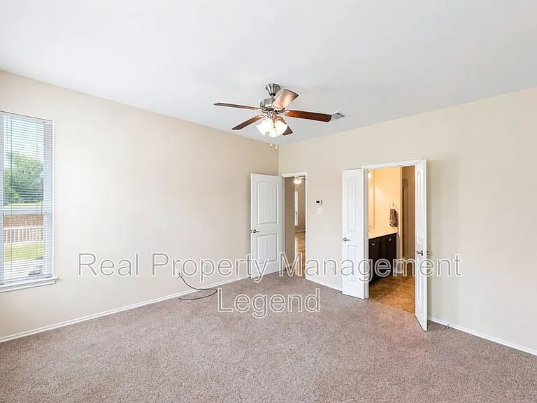 9929 Pronghorn Rd — Photo 3