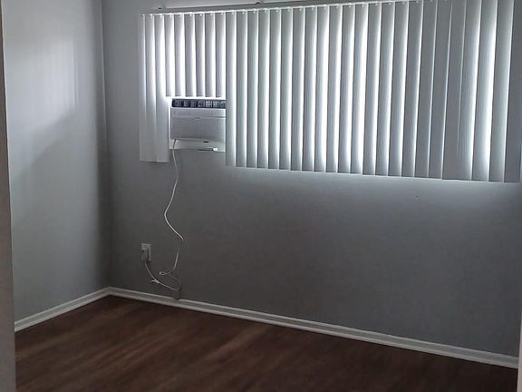 3rd image of 5033 Buffalo Ave APT 2