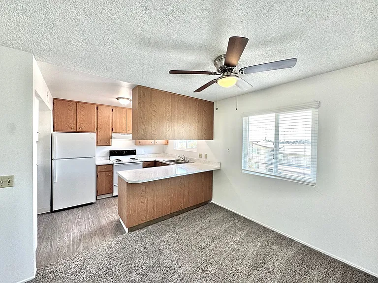 Fletcher Hills Apartments — Photo 3